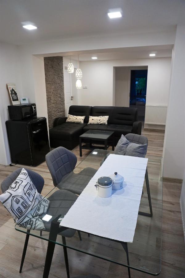 U Lipy Apartment Tatobity
